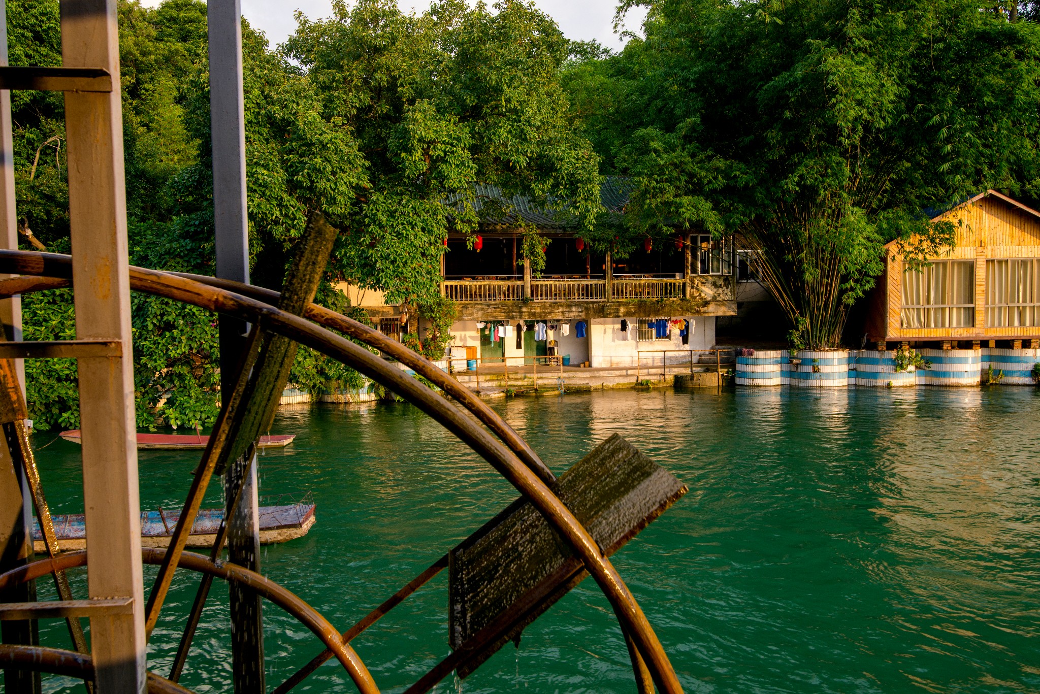 百色澄碧湖景区        