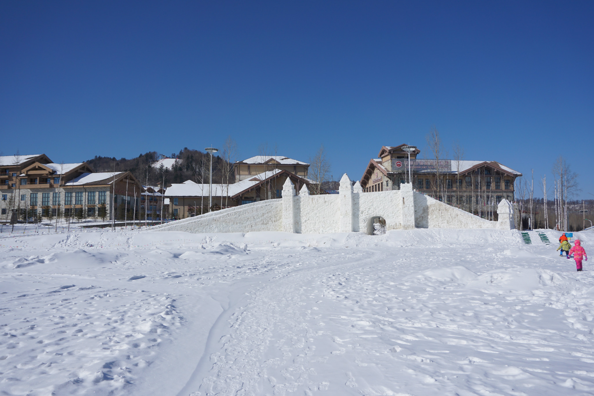 万达长白山度假区雪圈公园    