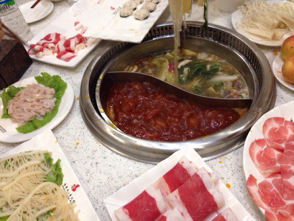 刘一手火锅人均消费_重庆刘一手老火锅店面